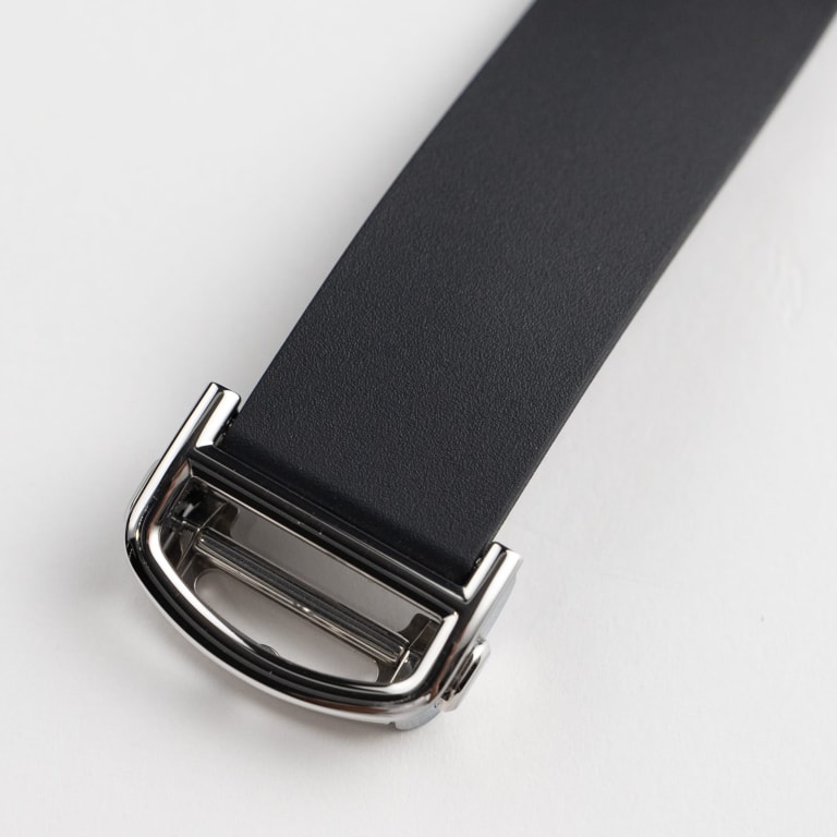 Santos de Cartier Steel Black Dial 39mm Product Image 9