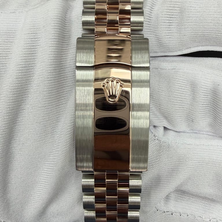 Datejust Rose Gold & Steel Jubilee Green Dial 36mm Product Image 3