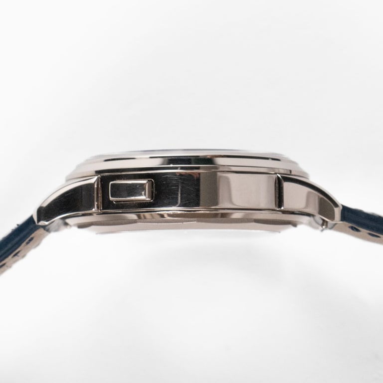 World Time Chronograph White Gold Blue Dial 39mm Product Image 5