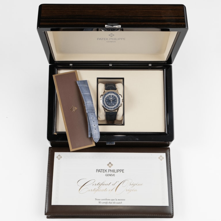World Time Chronograph White Gold Blue Dial 39mm Product Image 10