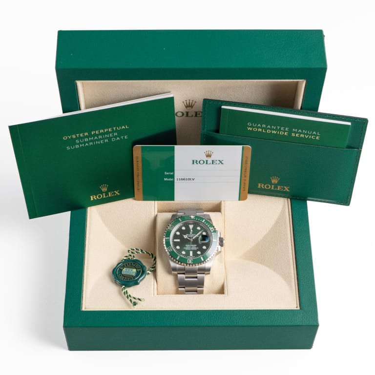 Submariner Date Steel Green Dial "Hulk" 40mm Product Image 10