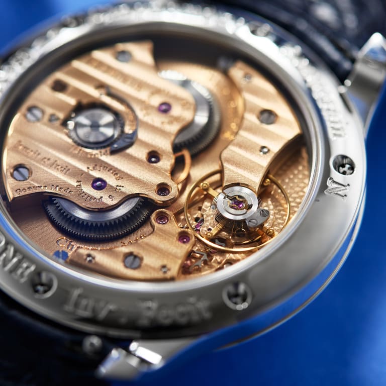 Chronomètre Souverain Nacre Platinum Blue Mother of Pearl Dial 40mm Product Image 13