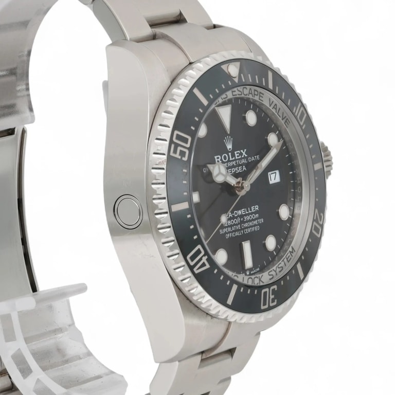 Sea-Dweller Steel Black Dial 44mm Product Image 3