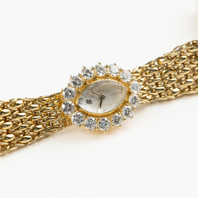Vintage Oval Yellow Gold Diamond White Dial 19mm Product Image 3