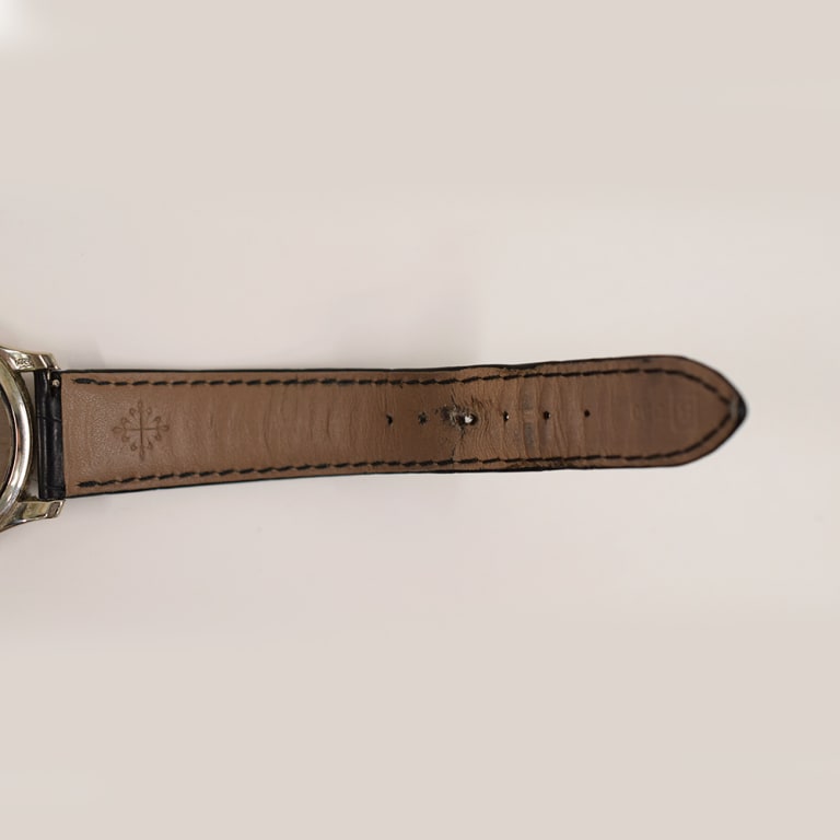 Calatrava White Gold Black Dial 39mm Product Image 6