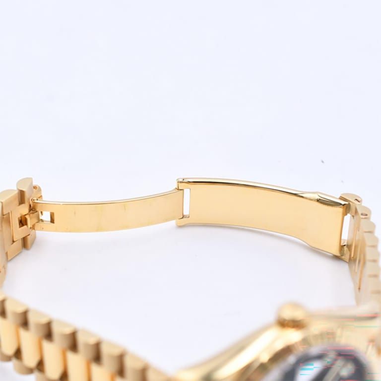 Day-Date Yellow Gold Green Dial 36mm Product Image 4