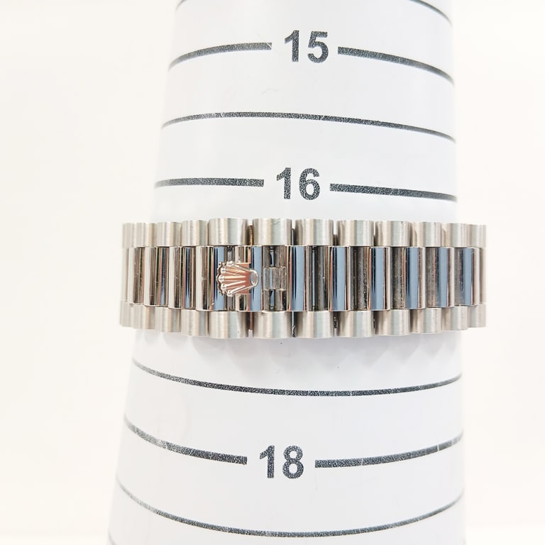 Day-Date 36 Platinum Blue Dial 36mm Product Image 8