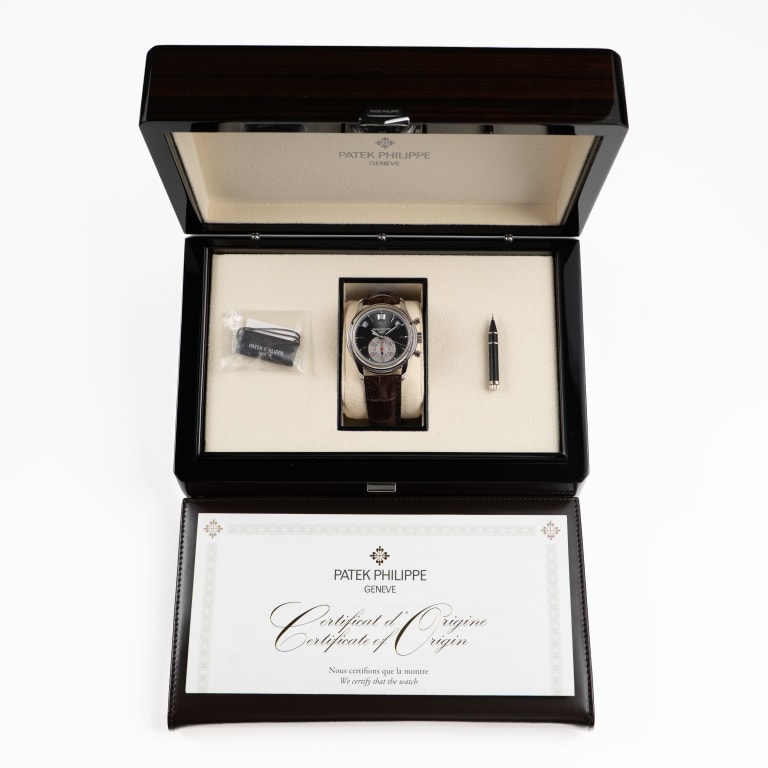 Annual Calendar Chronograph Platinum Grey Dial 40mm Product Image 10