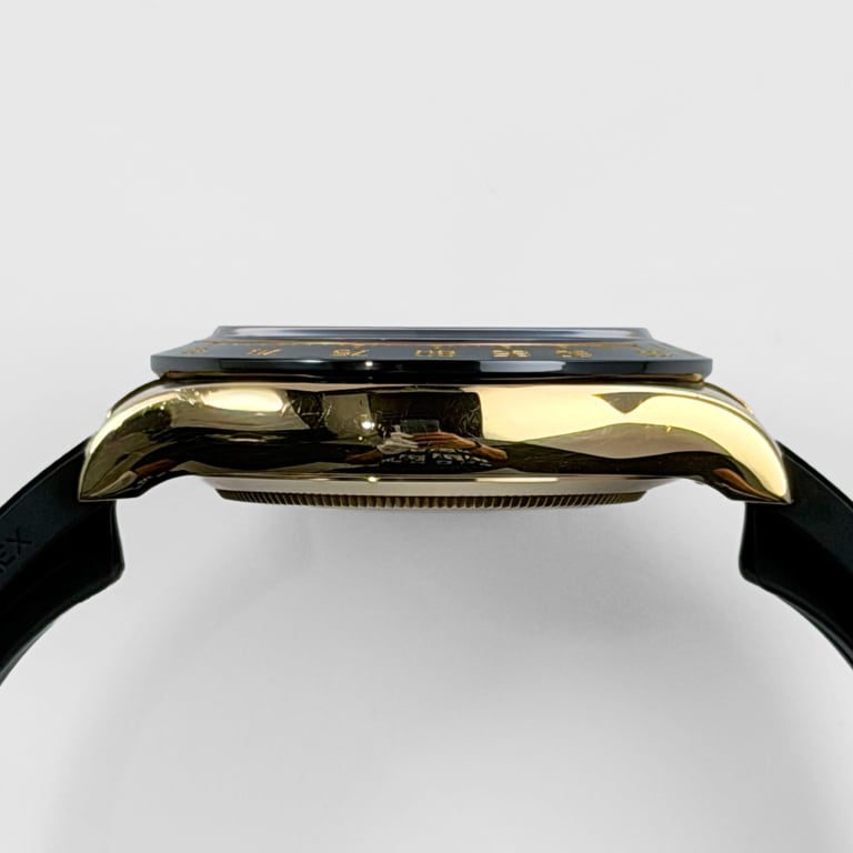 Daytona Yellow Gold Oysterflex Black Dial 40mm Product Image 5