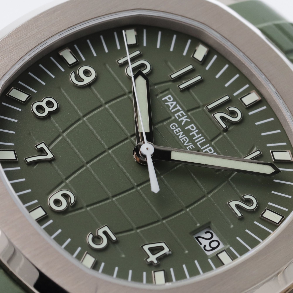 Aquanaut White Gold Green Dial 42mm