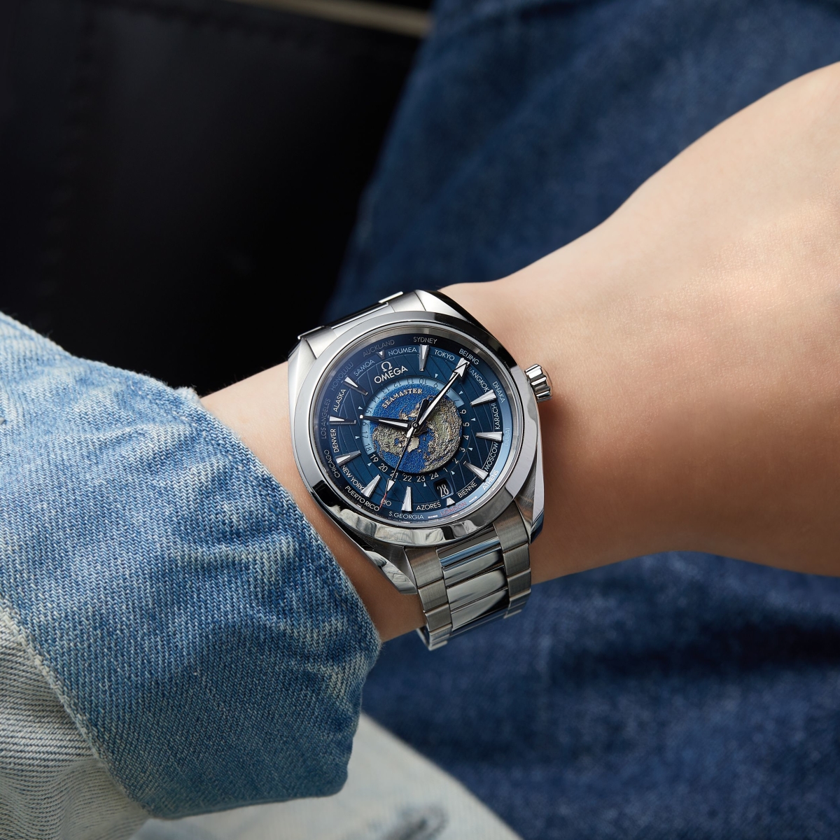 Aqua Terra 43 Worldtimer Stainless Steel Blue Dial