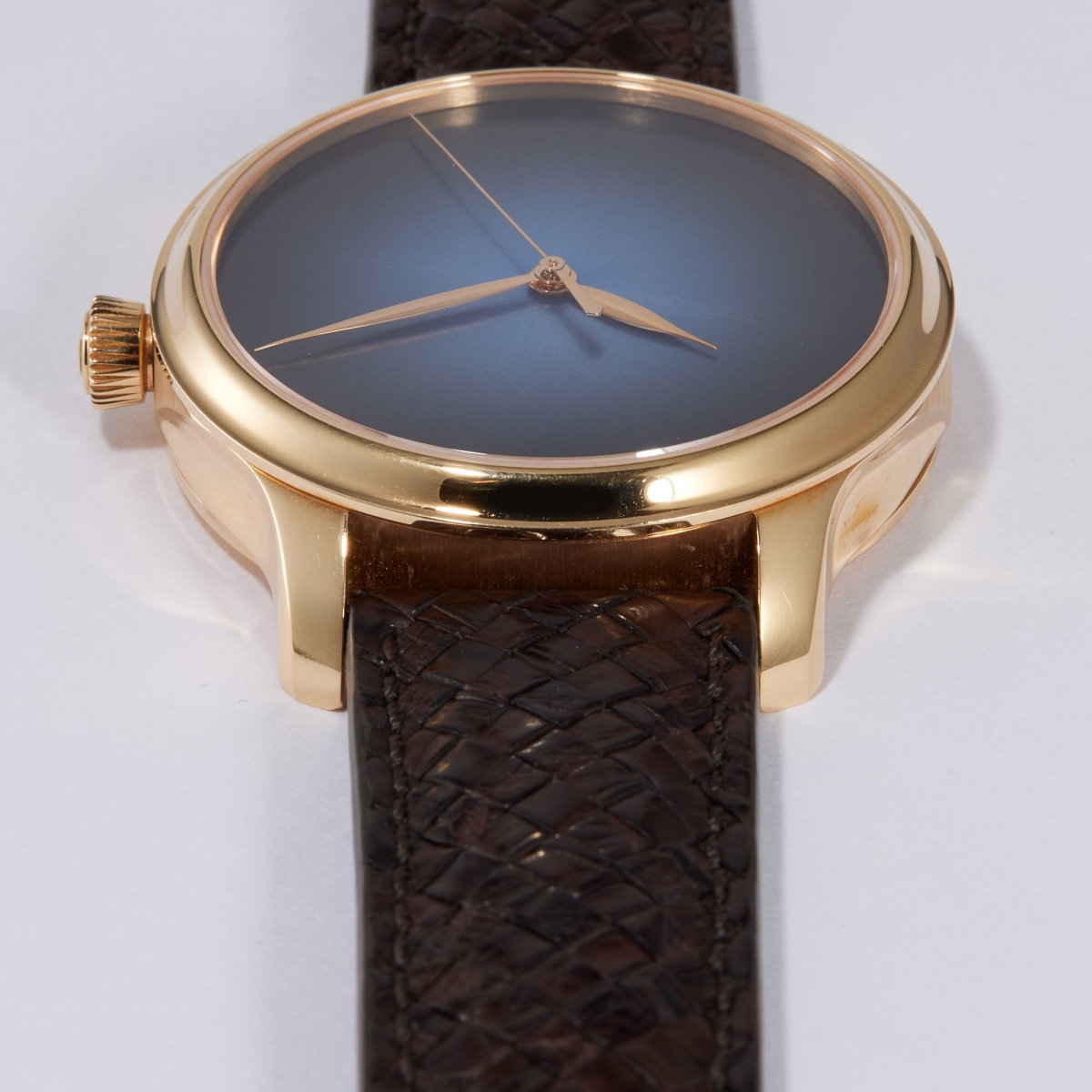 Endeavour Centre Seconds Rose Gold Funky Blue Dial