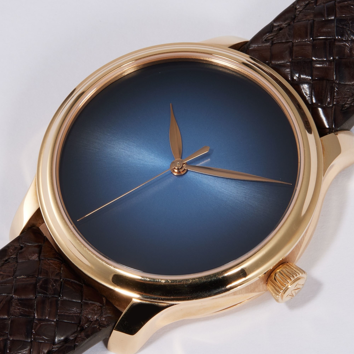 Endeavour Centre Seconds Rose Gold Funky Blue Dial