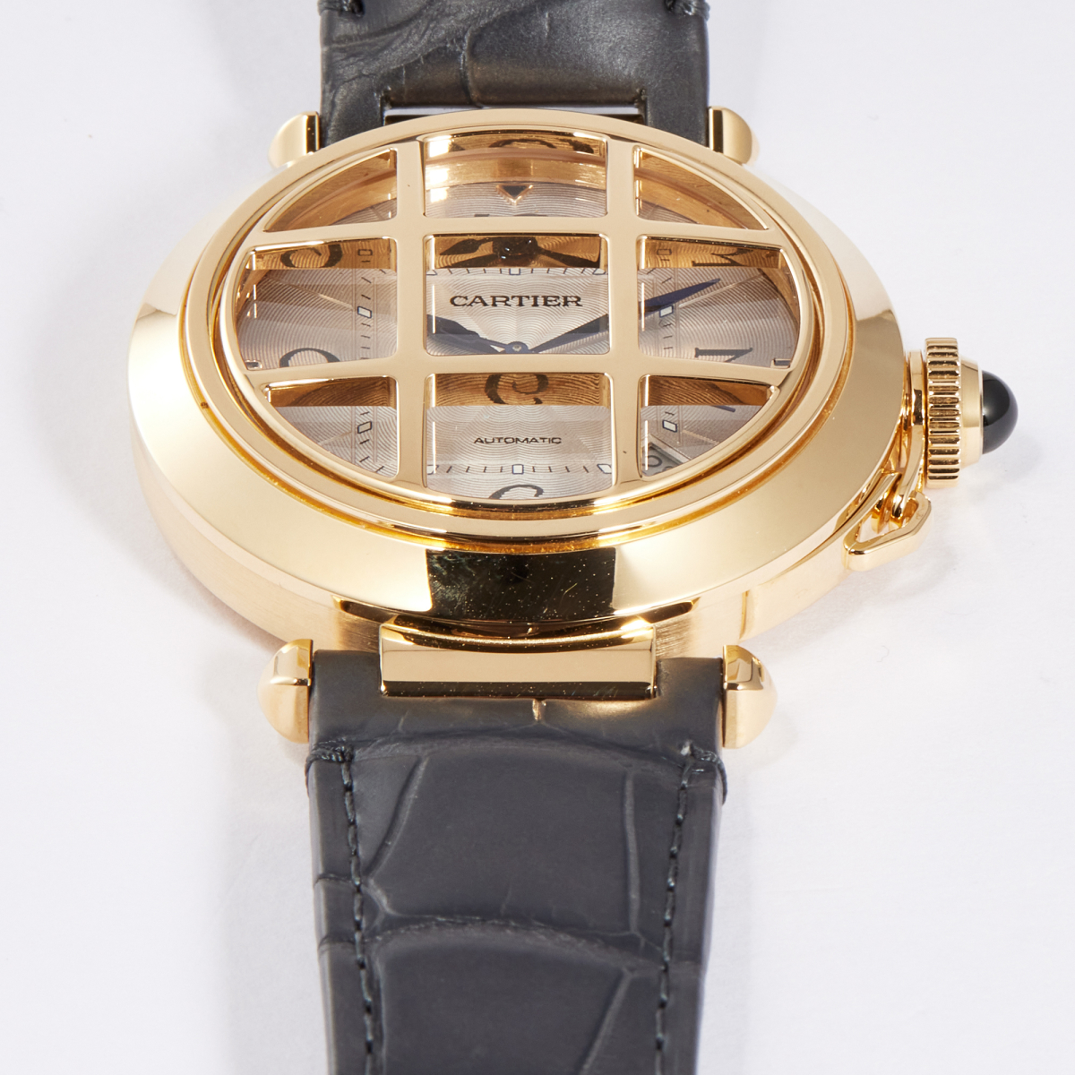 Pasha de Cartier 41 Yellow Gold White Dial