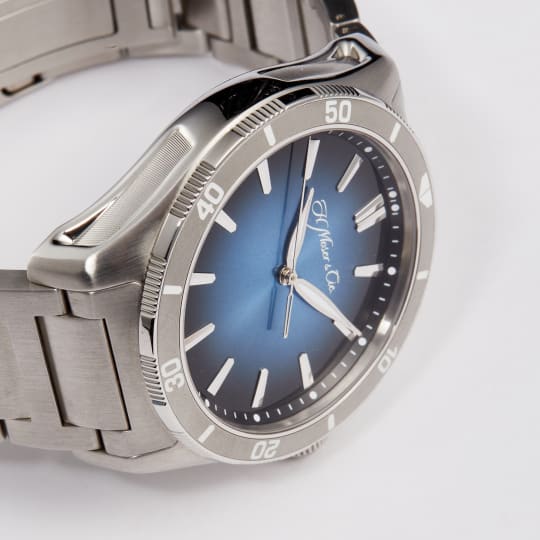 Pioneer Centre Seconds Stainless Steel Blue Dial condition photo