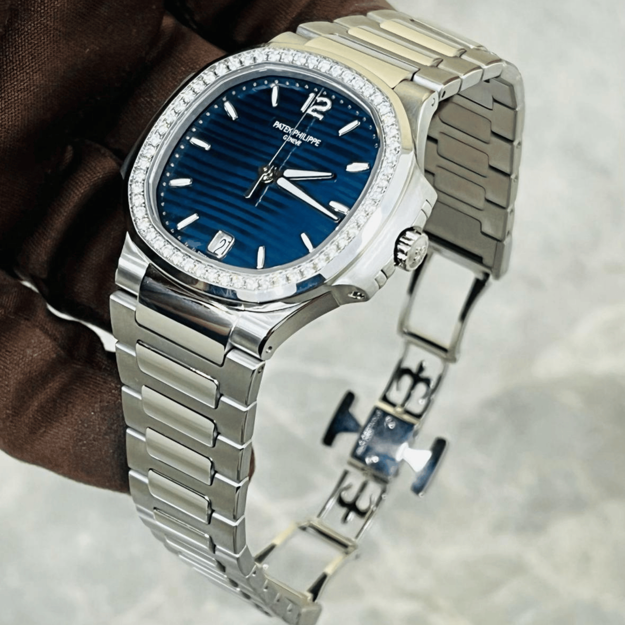 Nautilus Ladies Steel Diamond Blue Dial 35mm Product Image 4