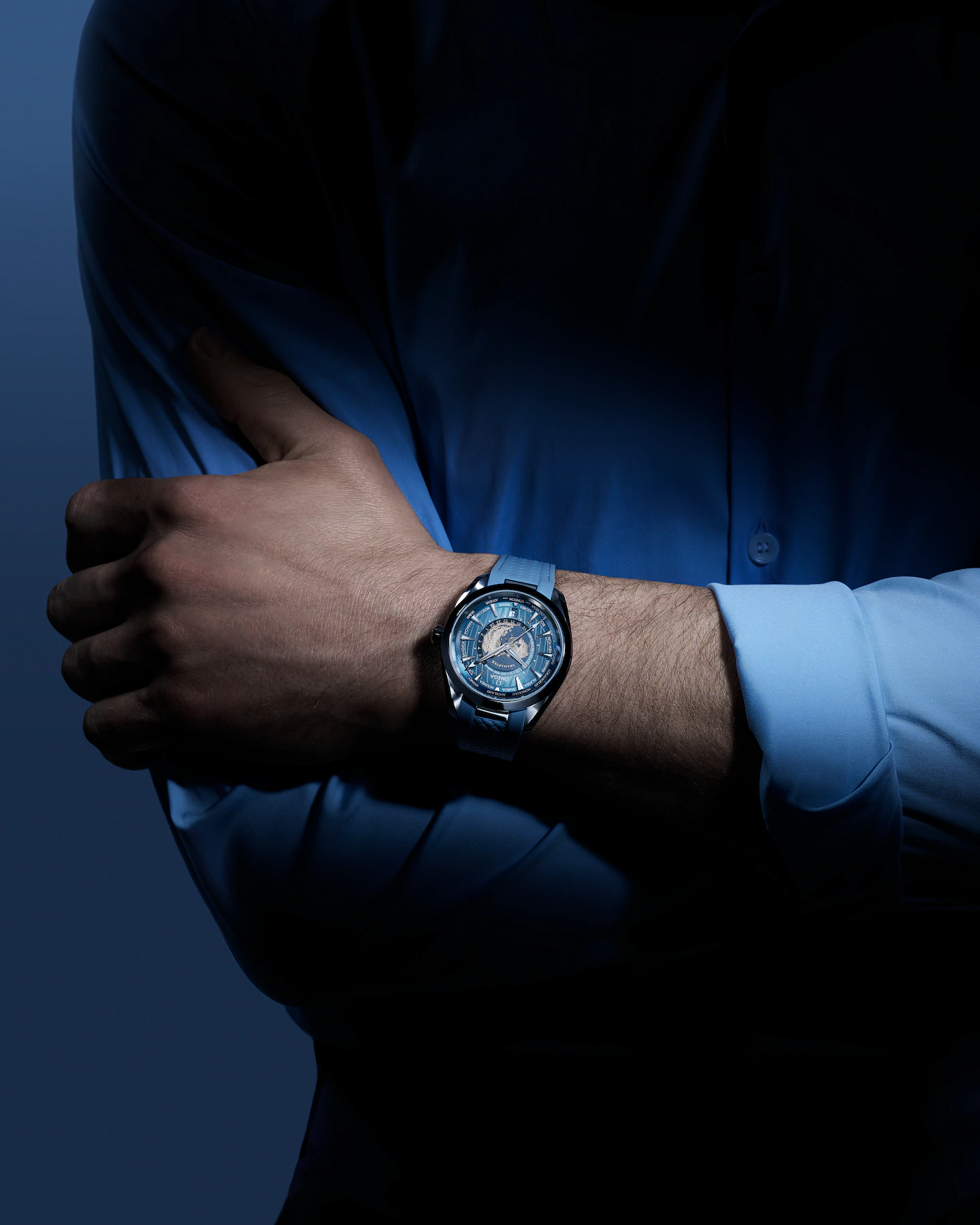 Aqua Terra Worldtimer Steel Summer Blue Dial 43mm Product Image 5