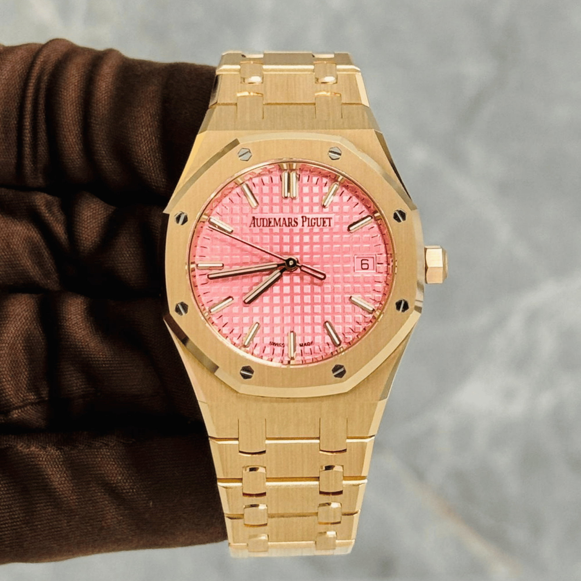 Royal Oak Selfwinding Rose Gold Pink Dial 34mm Product Image 5