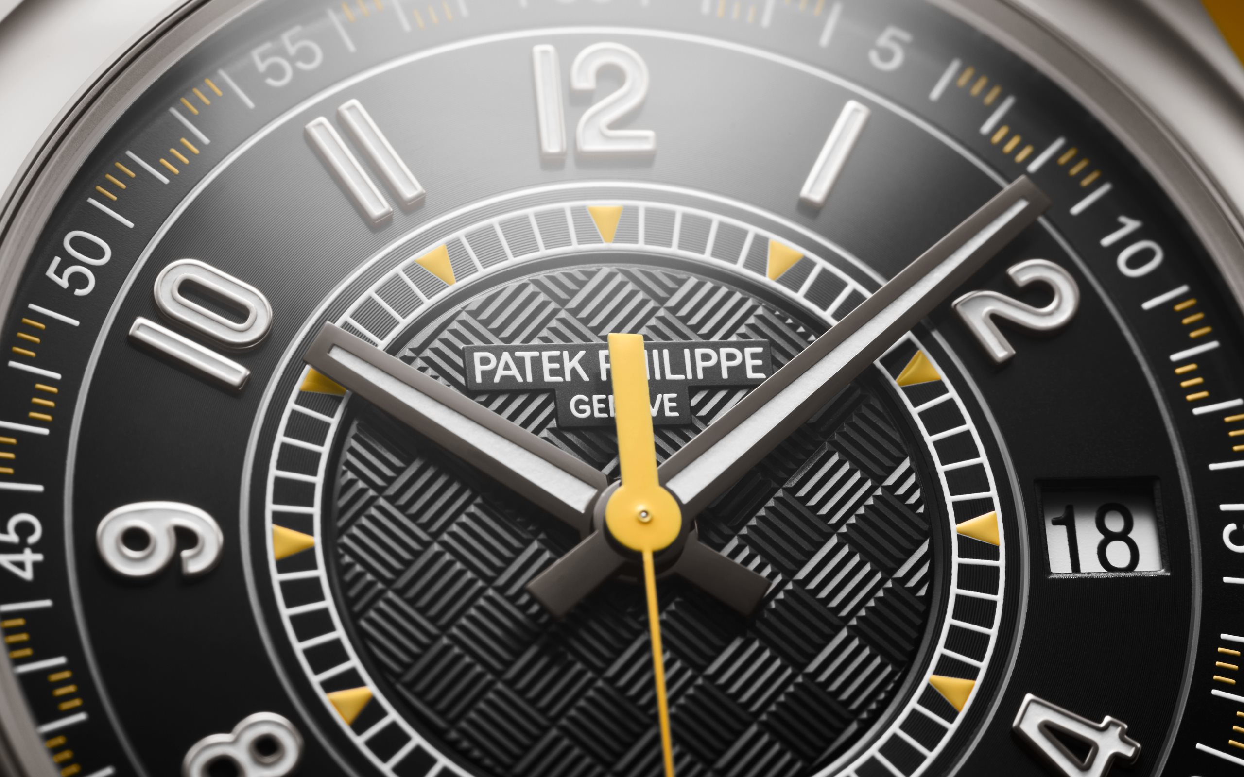 Calatrava White Gold Black Dial 40mm Product Image 5