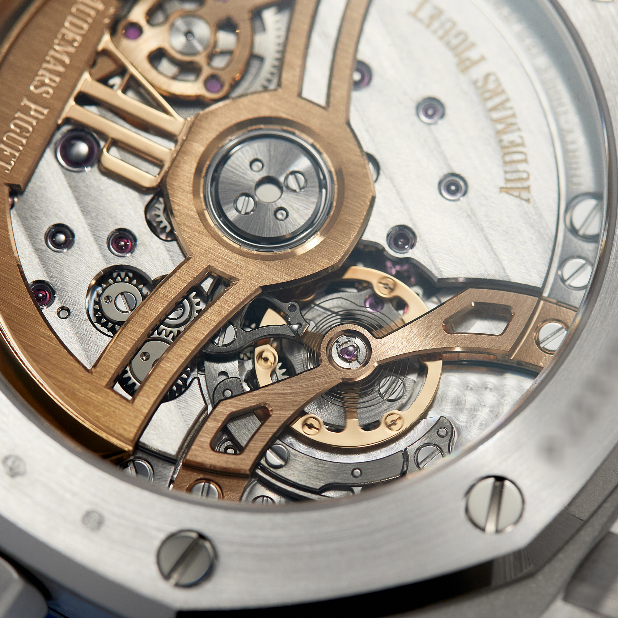 Royal Oak "Jumbo" Extra-Thin White Gold Blue Dial 39mm Product Image