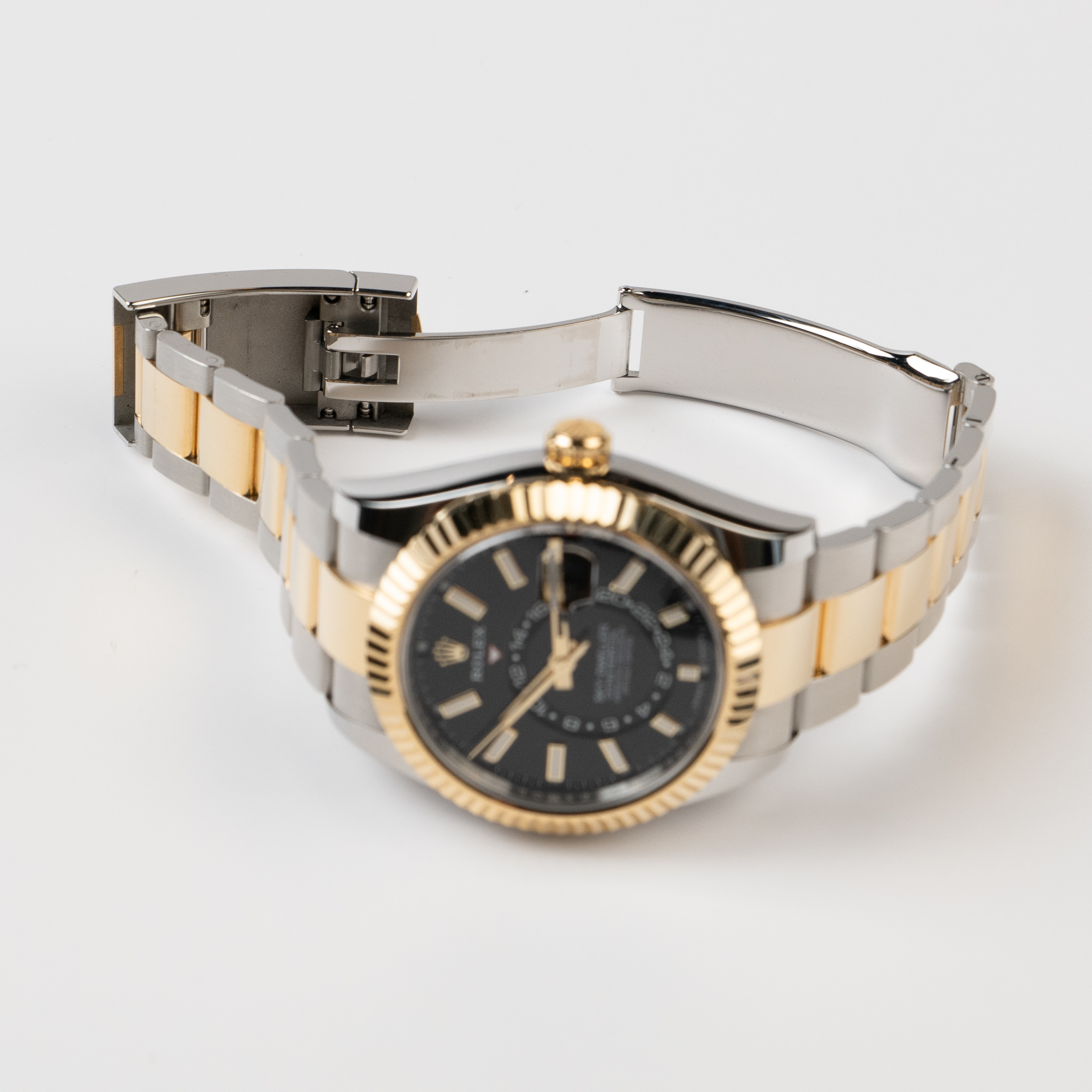 Sky-Dweller Yellow Gold & Steel Black Dial 42mm Product Image 9