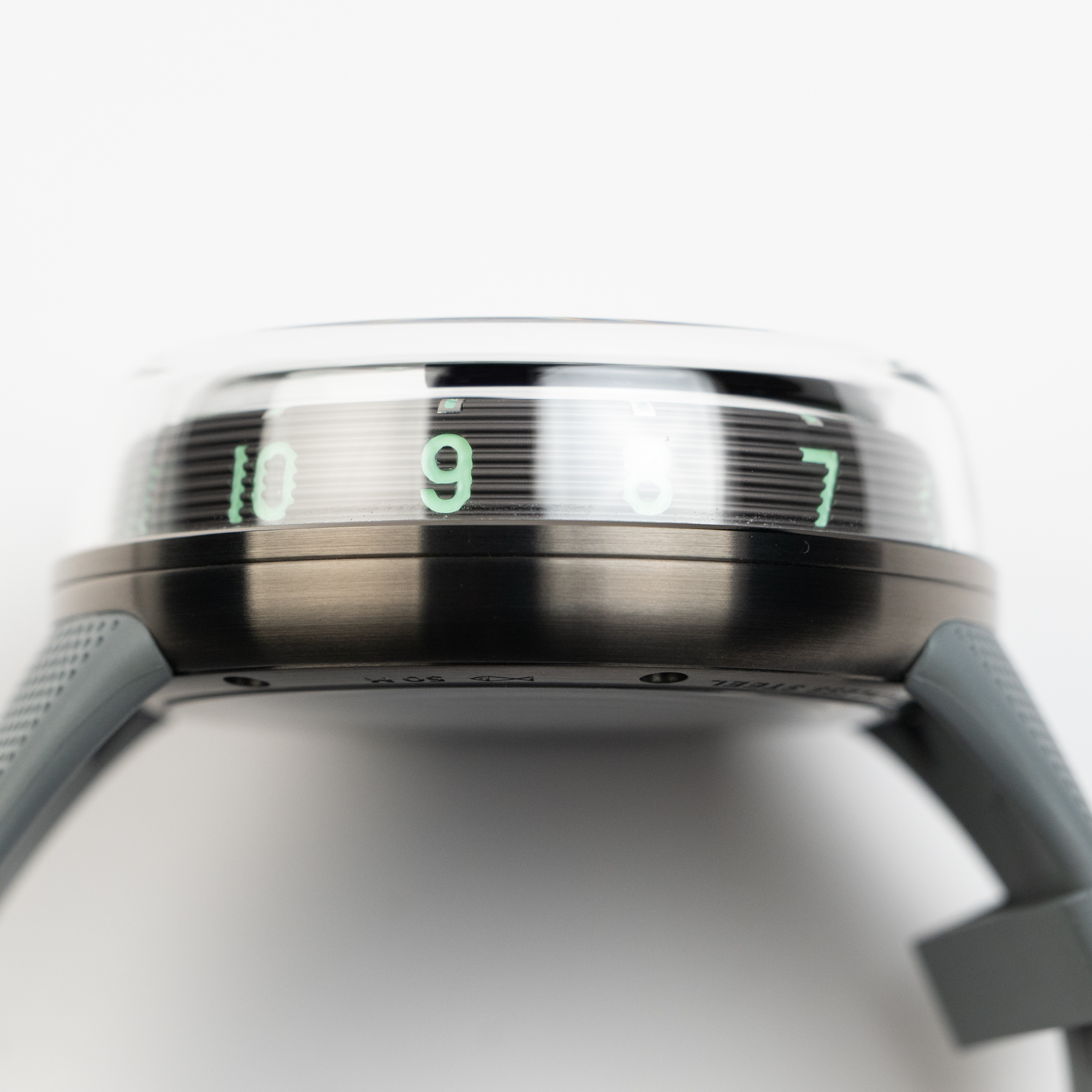 H1.0 Black Fluid Steel Grey Dial 49mm Product Image 5