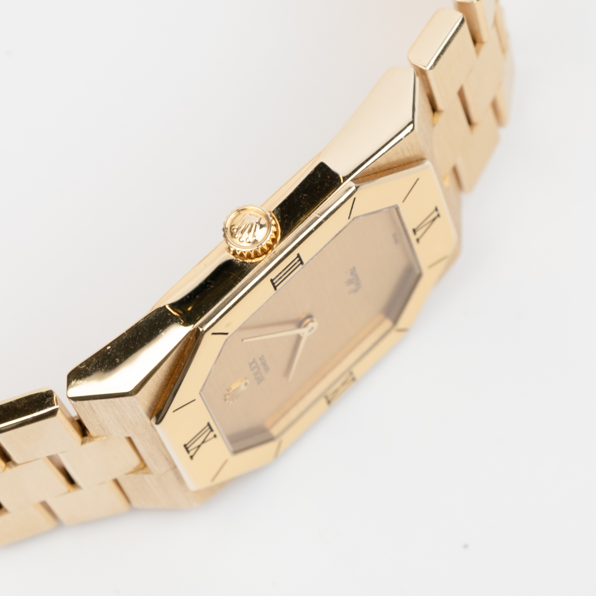 Vintage Cellini Yellow Gold Champagne Dial 27mm Product Image 3