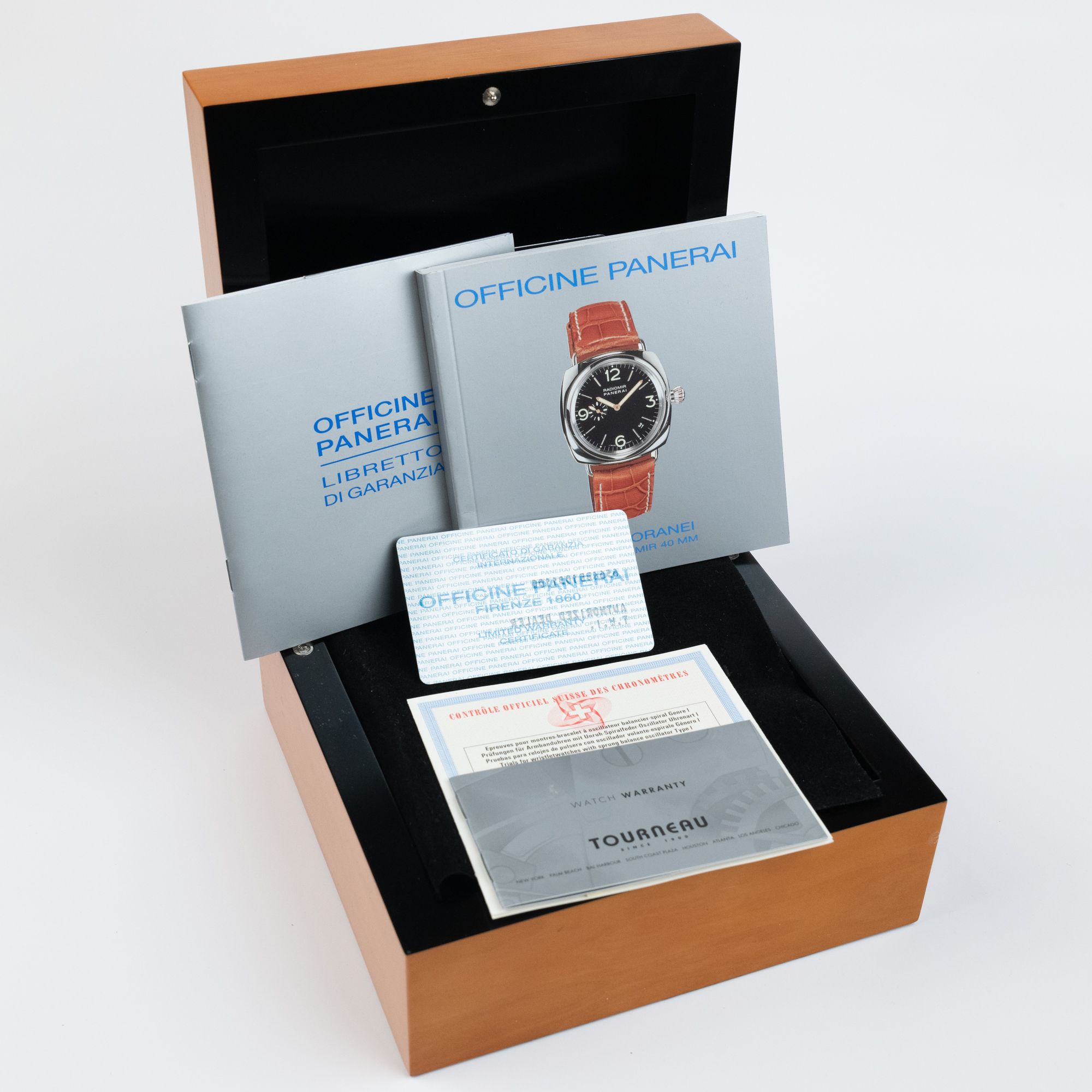 Radiomir Rose Gold Black Dial 40mm Product Image 10