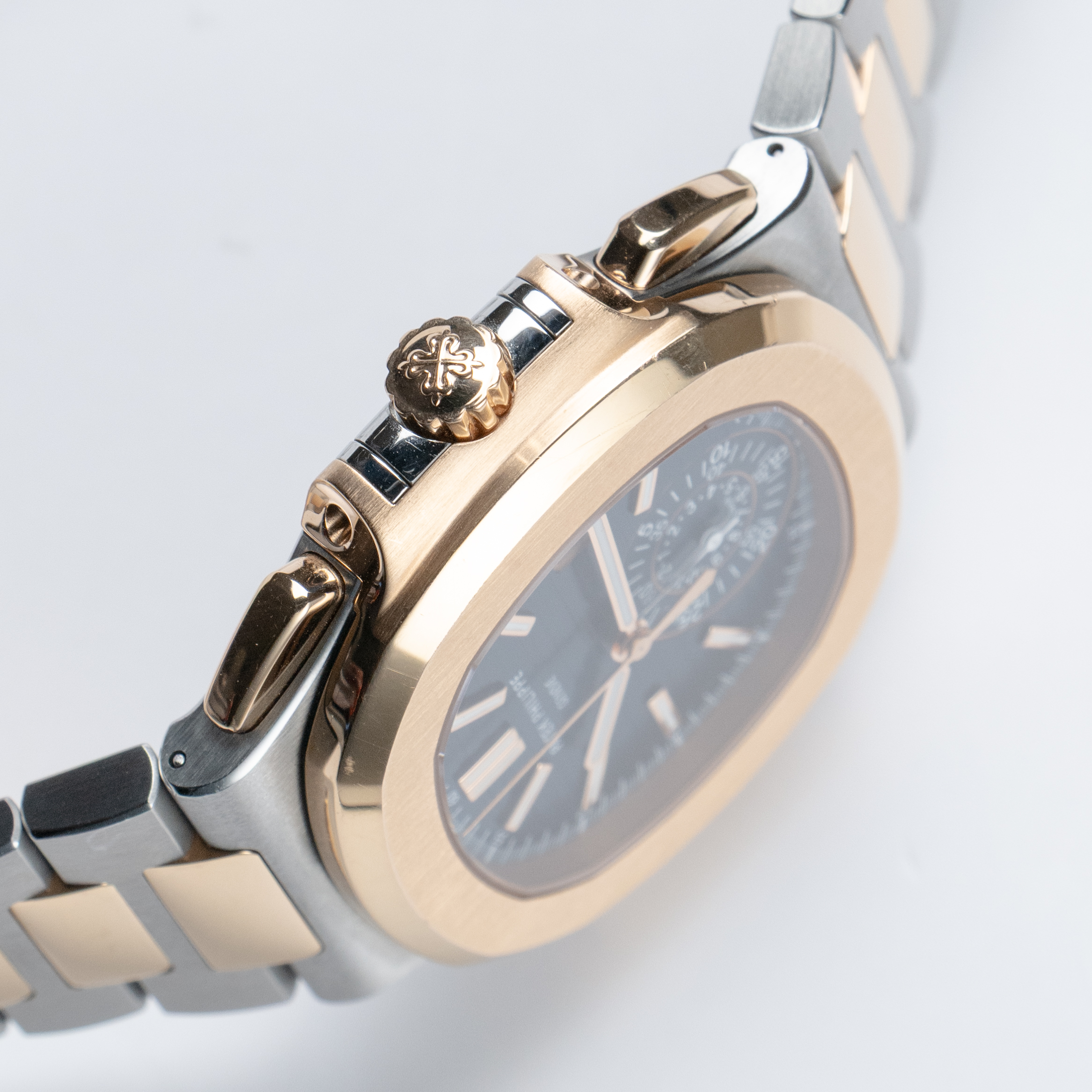 Nautilus Chronograph Rose Gold & Steel Blue Dial 40mm Product Image 2