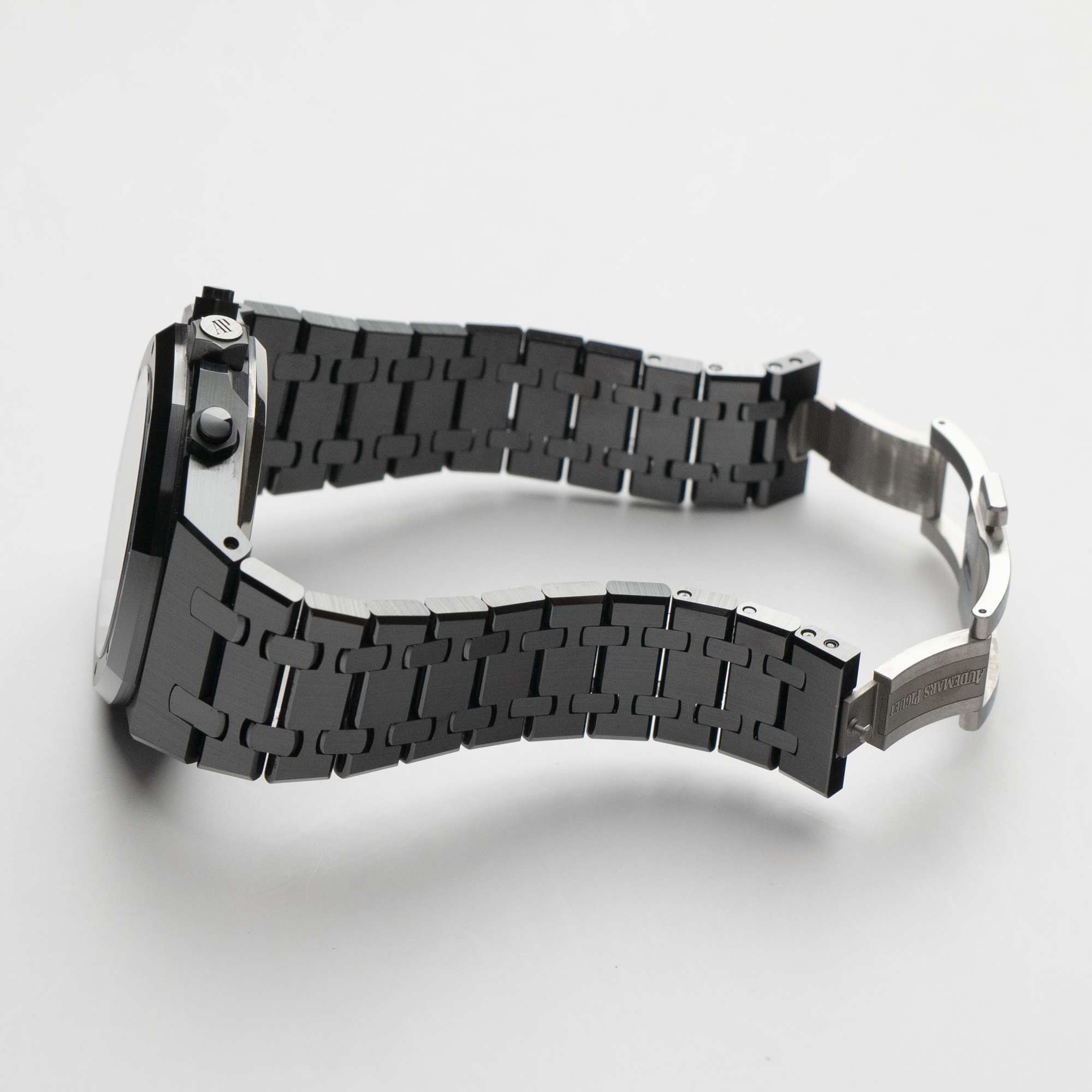 Royal Oak Chronograph "50th Anniversary" Ceramic Black Dial 41mm Product Image 8
