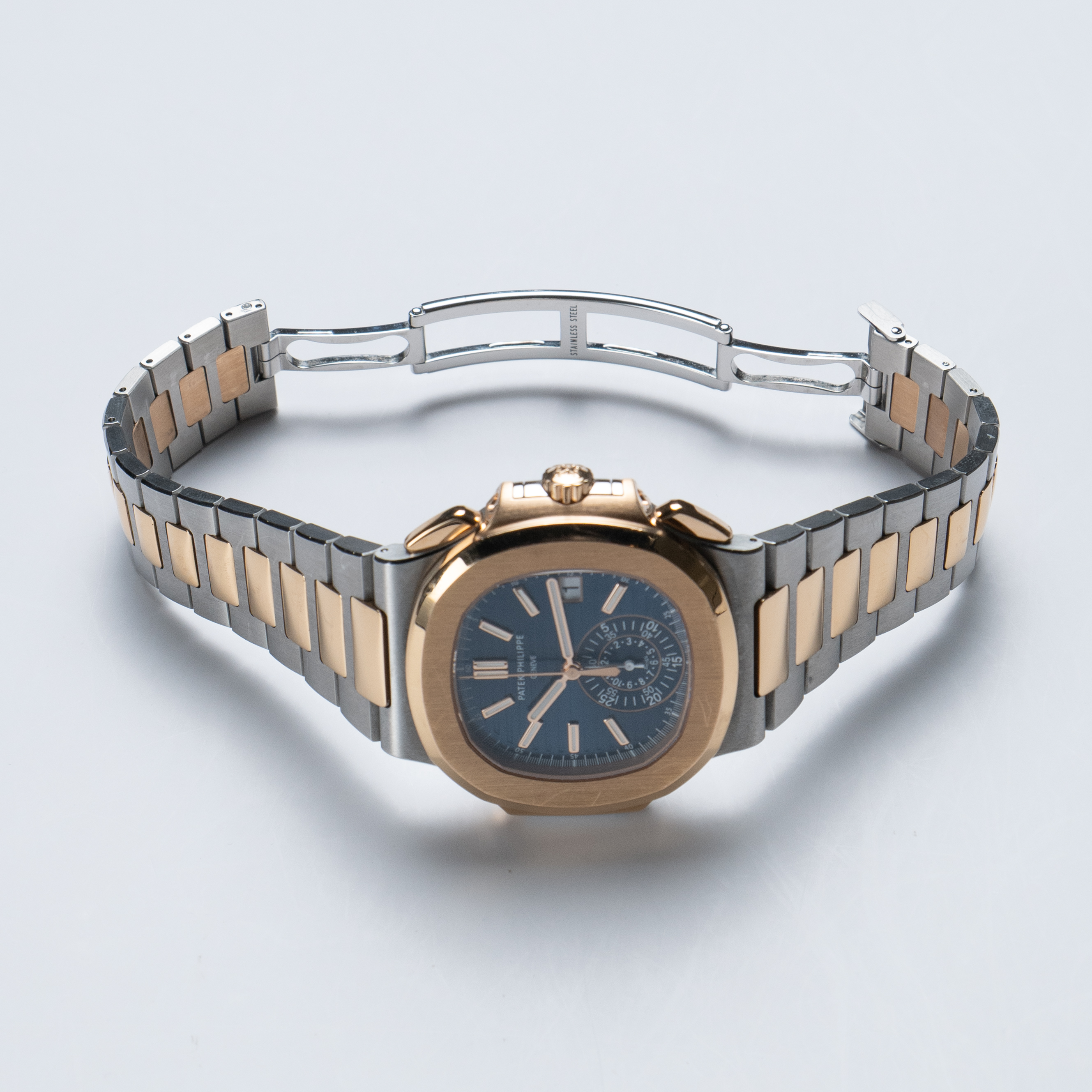 Nautilus Chronograph Rose Gold & Steel Blue Dial 40mm Product Image 8