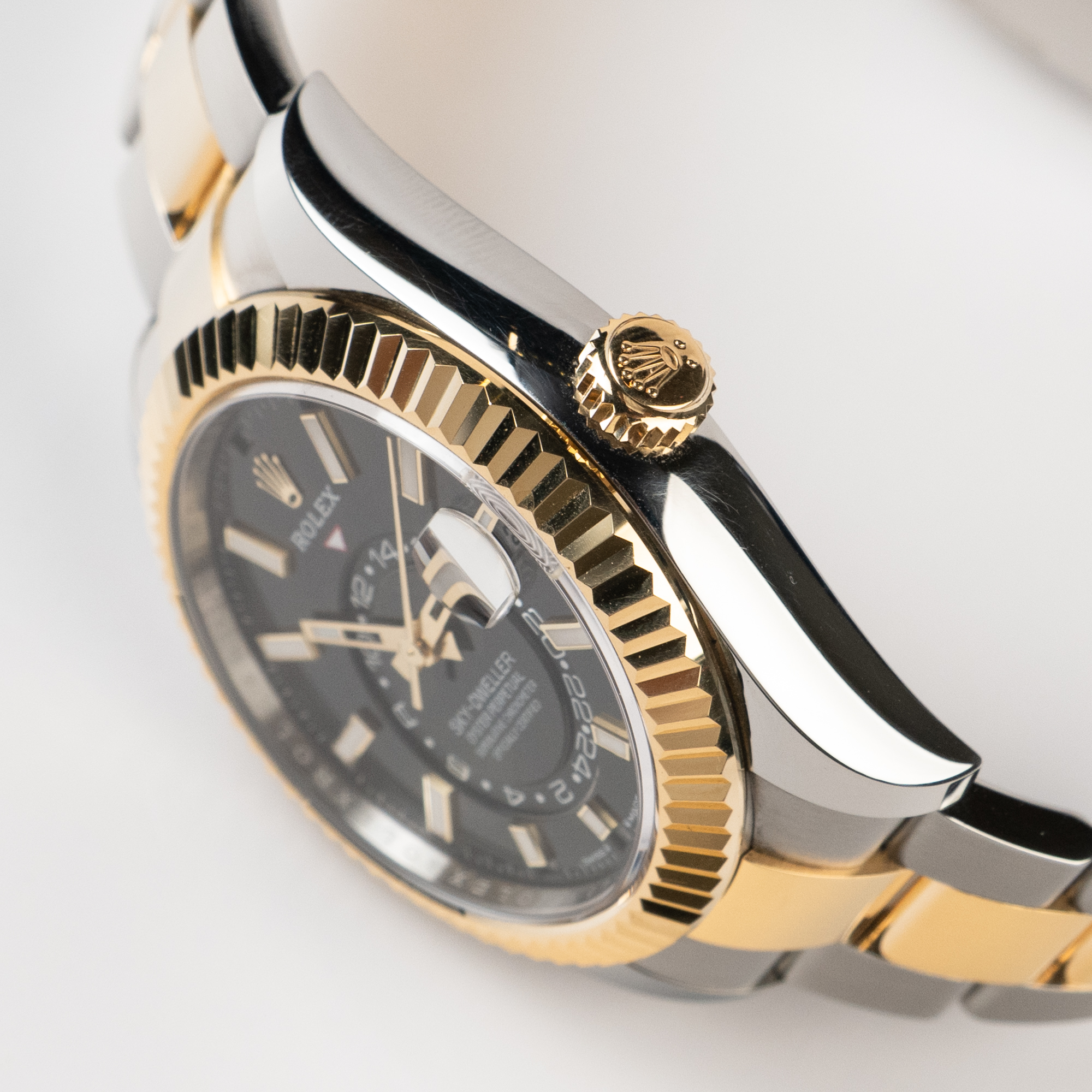 Sky-Dweller Yellow Gold & Steel Black Dial 42mm Product Image 2