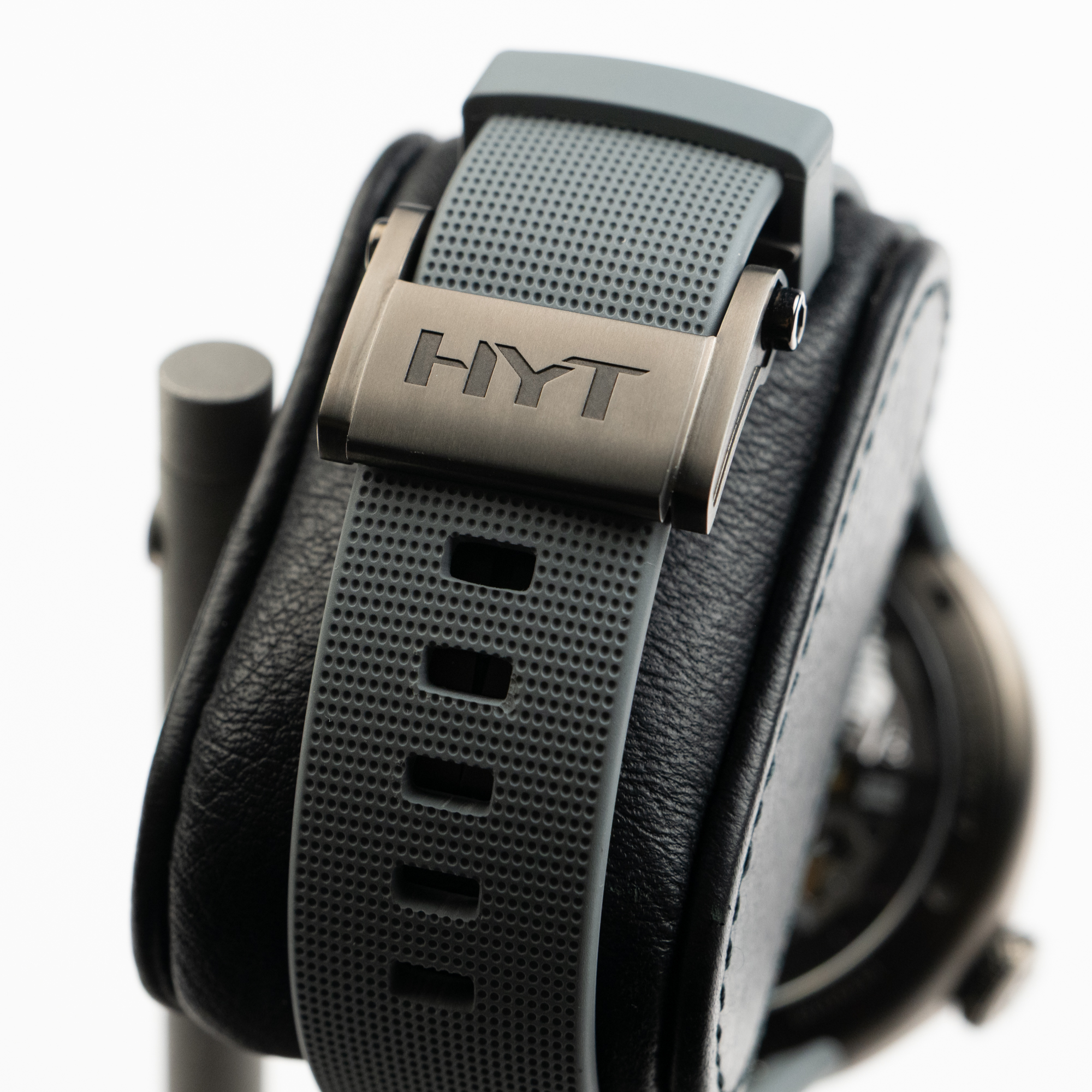 H1.0 Black Fluid Steel Grey Dial 49mm Product Image 9