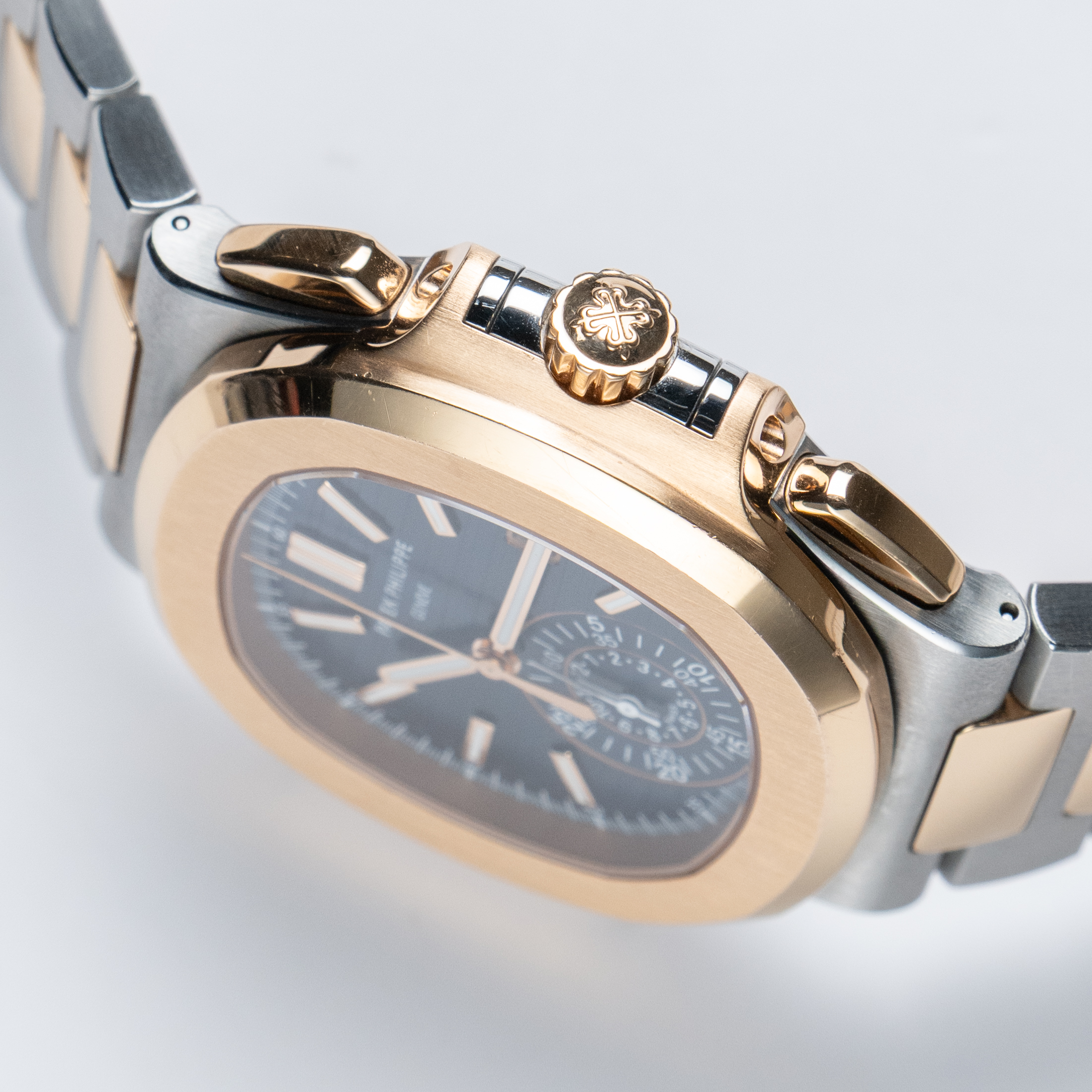 Nautilus Chronograph Rose Gold & Steel Blue Dial 40mm Product Image 3