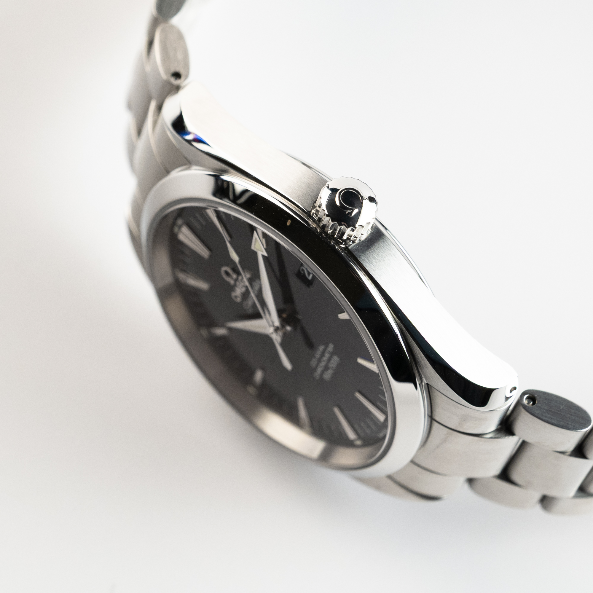 Aqua Terra Steel Black Dial 39mm Product Image 4