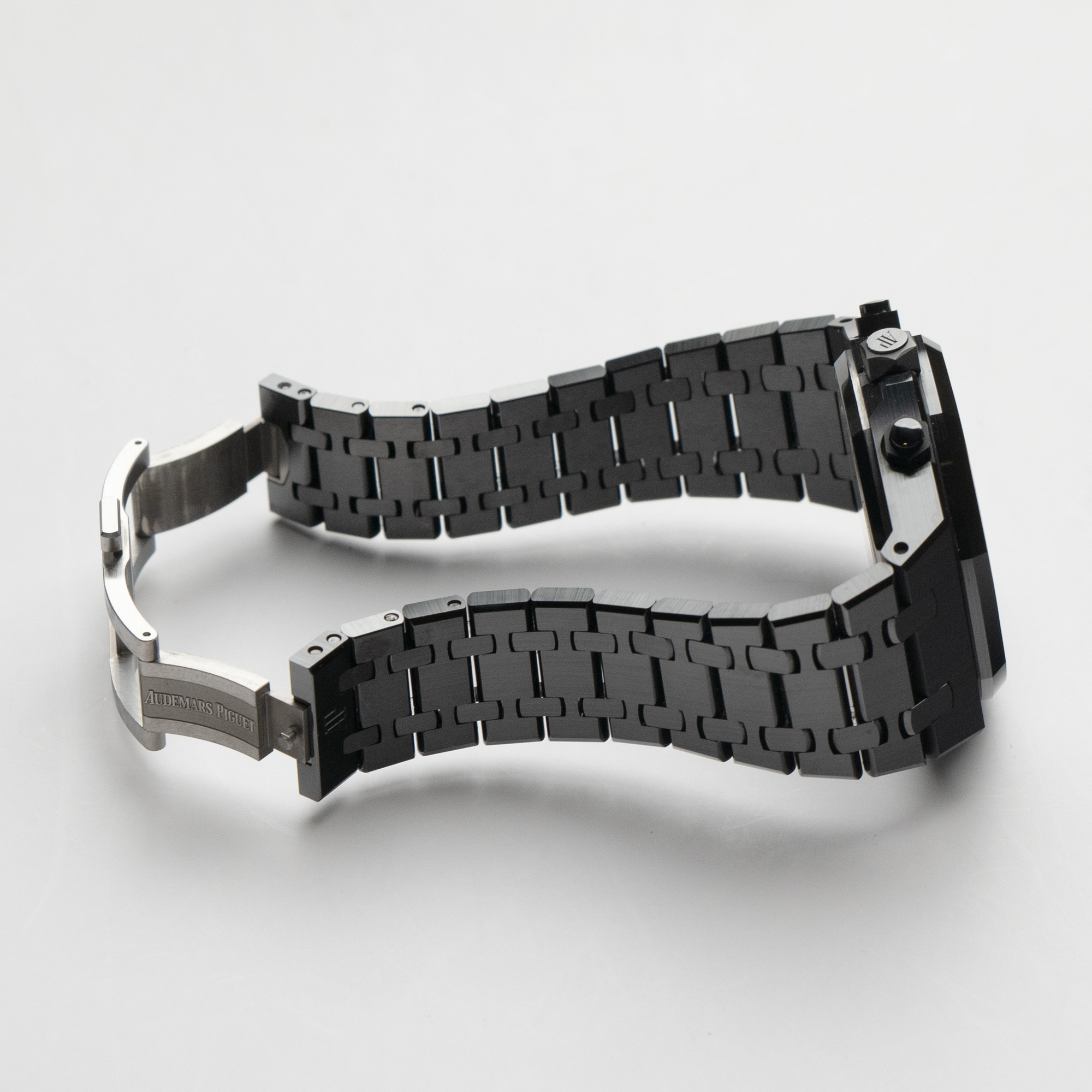 Royal Oak Chronograph "50th Anniversary" Ceramic Black Dial 41mm Product Image 9