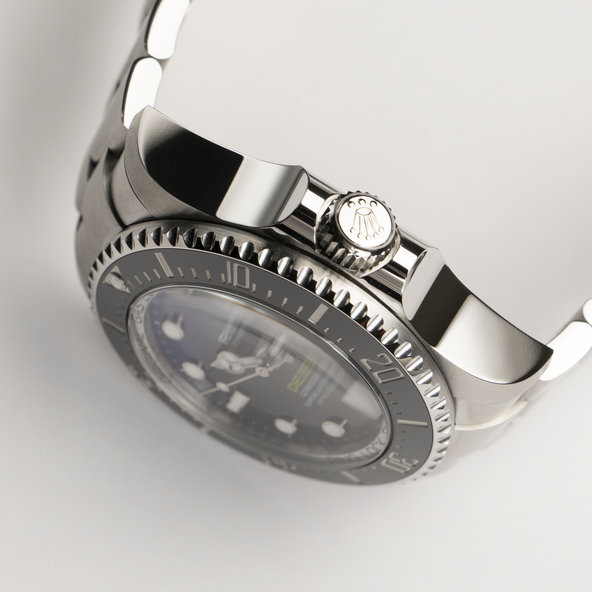Sea-Dweller Deepsea Steel D-Blue Dial 44mm Product Image 2