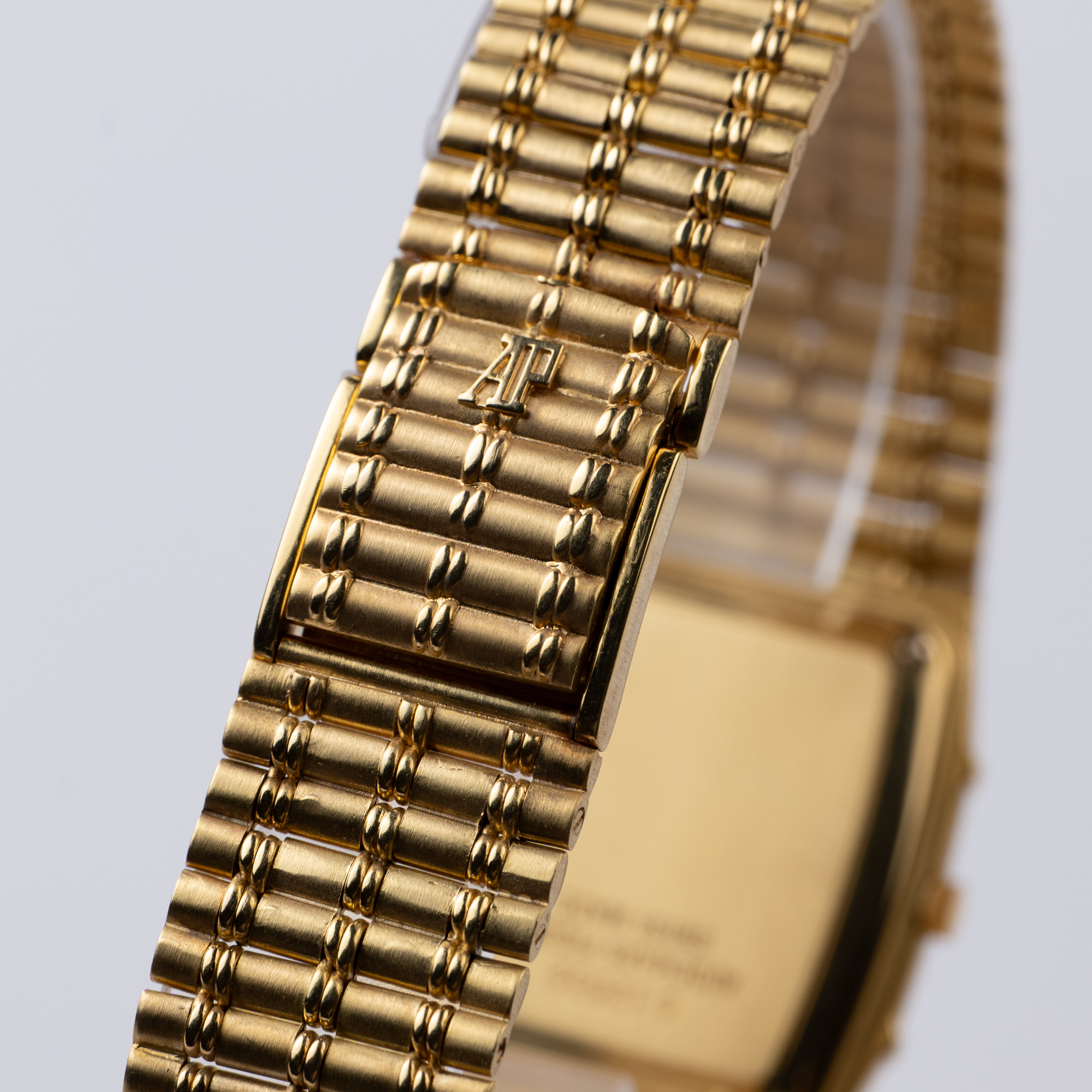 Vintage Bamboo Yellow Gold Pavé Dial 27mm Product Image 11