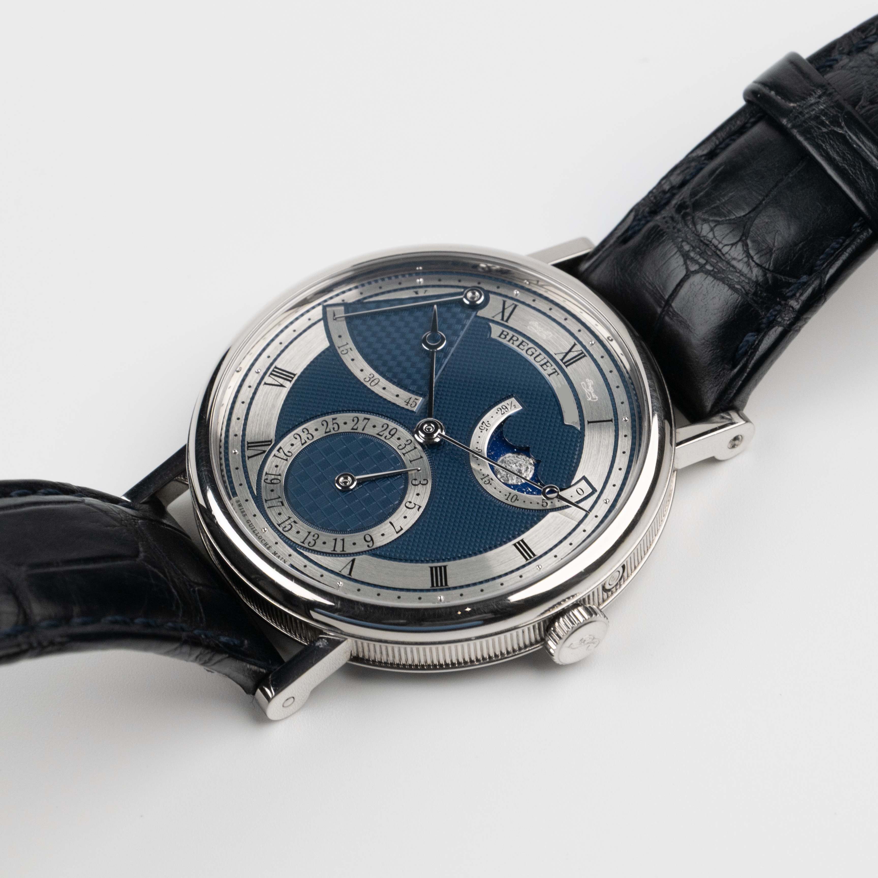 Classique 7137 White Gold Blue Dial 39mm Product Image 2