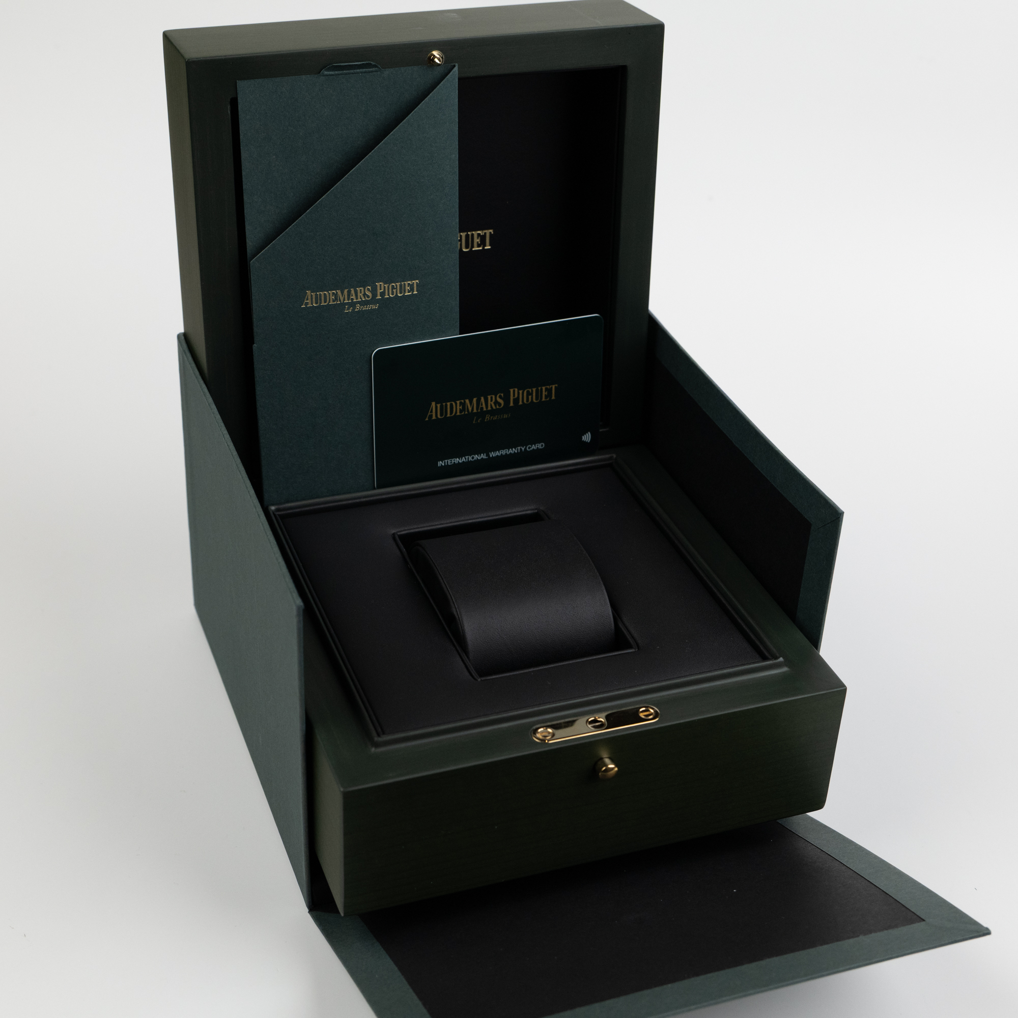 Code 11.59 Steel Green Dial 41mm Product Image 10