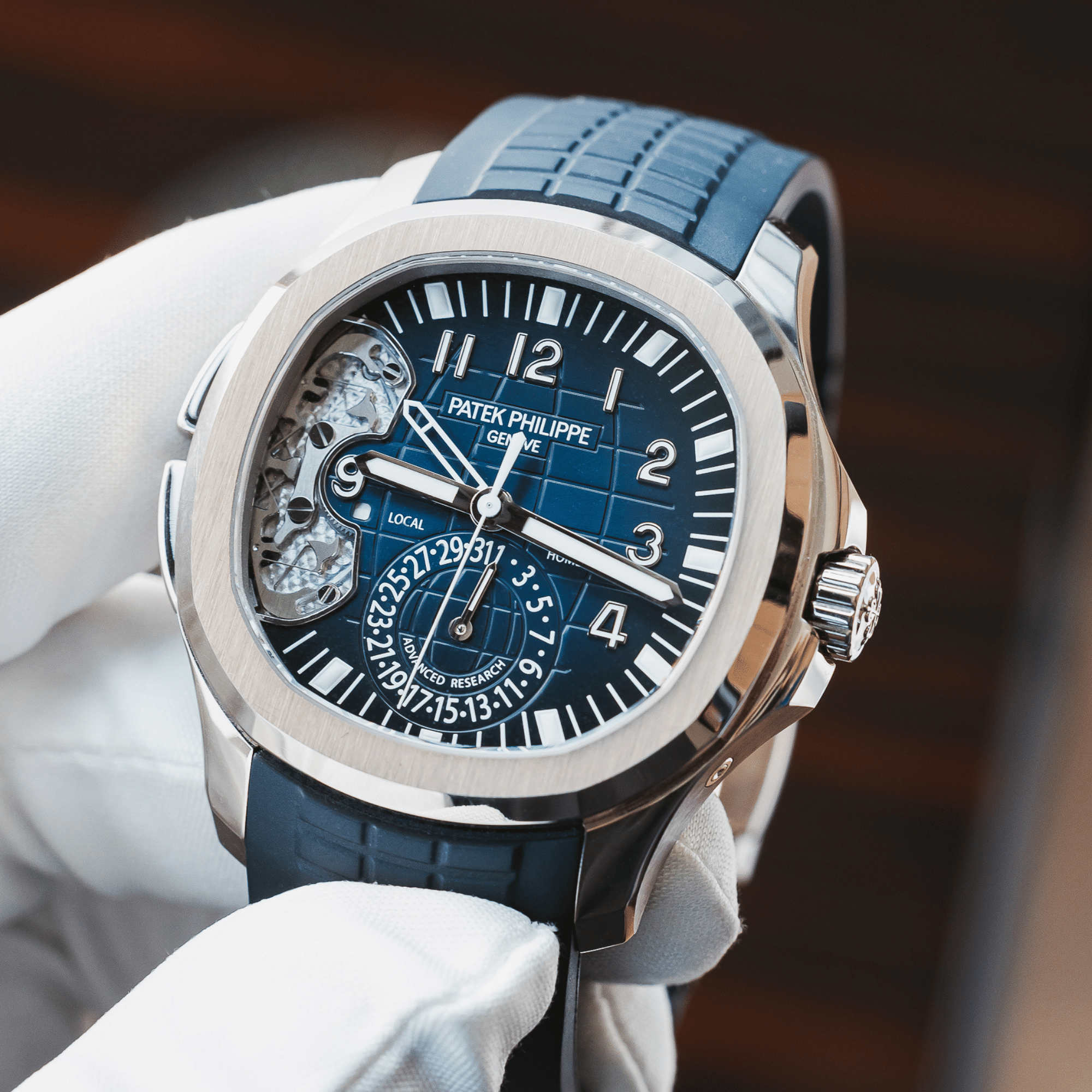 Aquanaut Travel Time Advanced Research White Gold Blue Dial 40mm Product Image 2