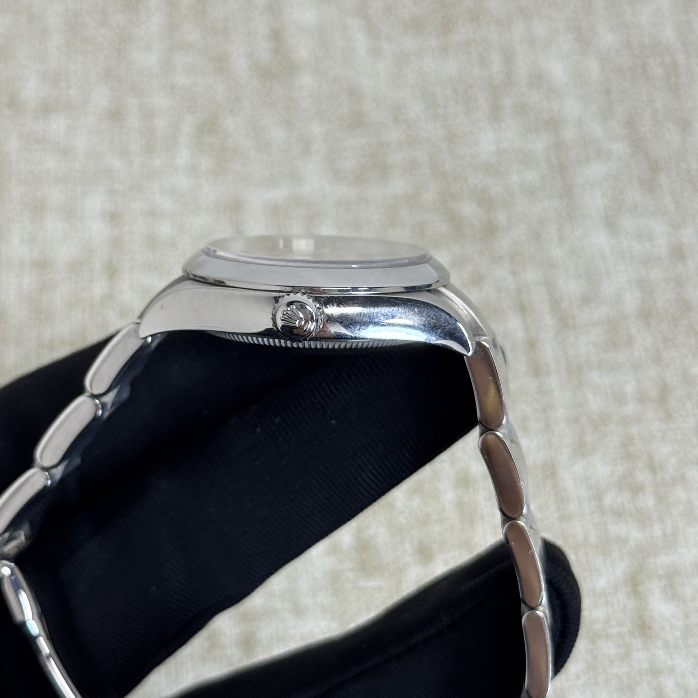 Oyster Perpetual Steel Pink Dial 31mm Product Image 3