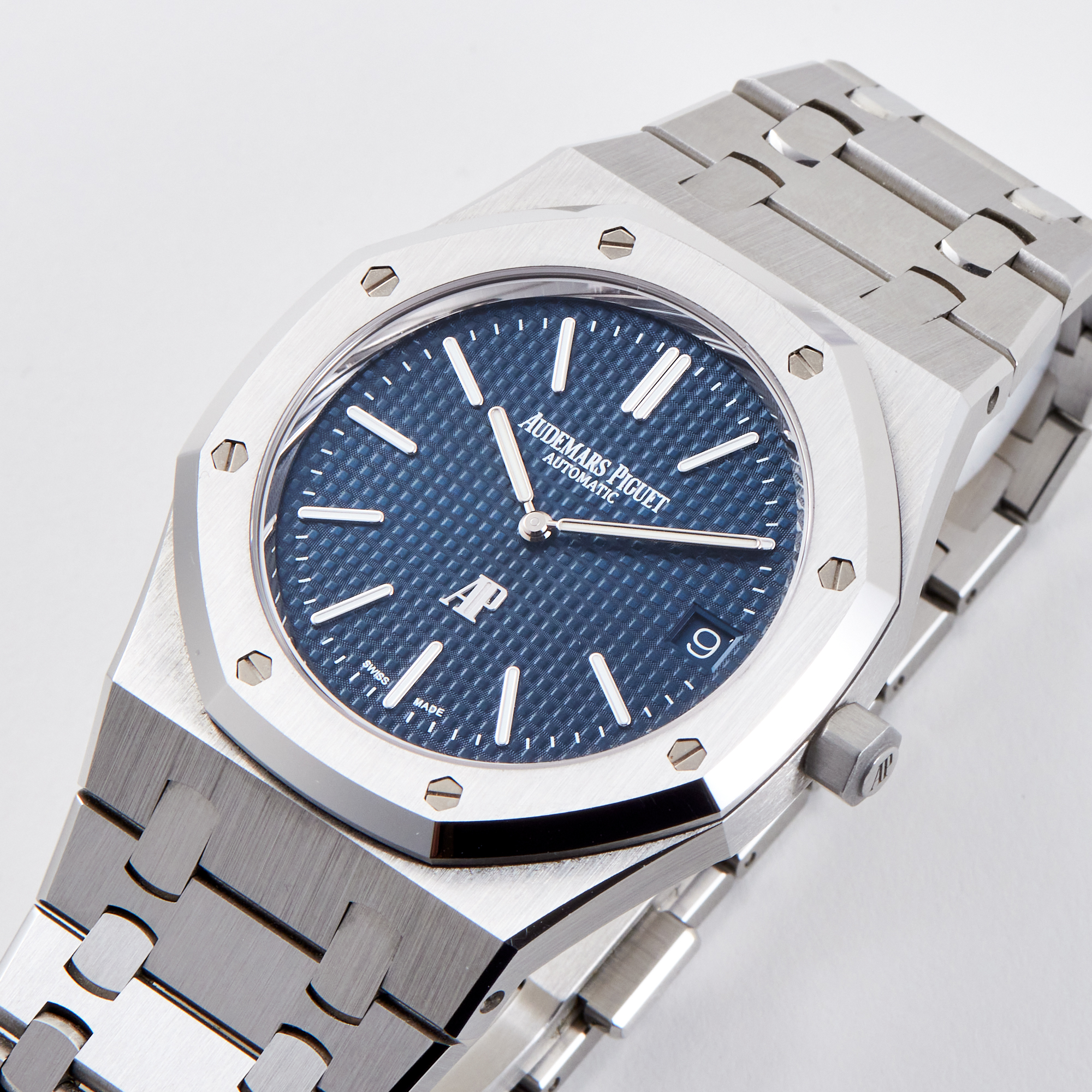 Royal Oak "Jumbo" Extra-Thin "50th Anniversary" Steel Blue Dial 39mm Product Image 1