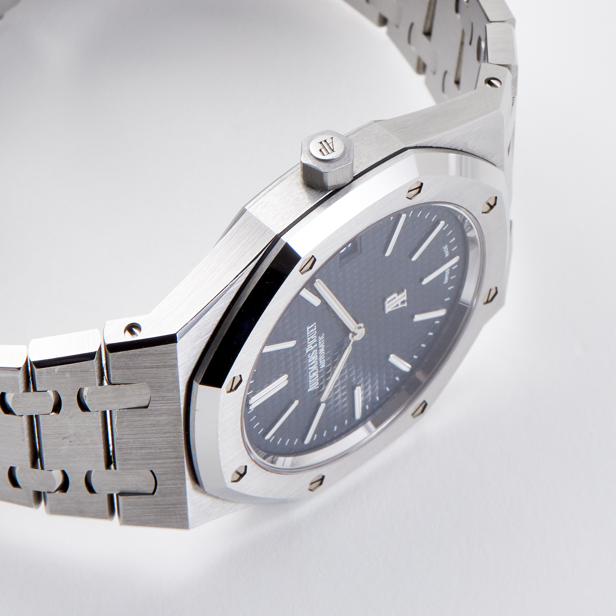 Royal Oak "Jumbo" Extra-Thin "50th Anniversary" Steel Blue Dial 39mm Product Image 3