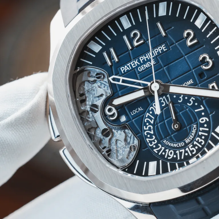 Aquanaut Travel Time Advanced Research White Gold Blue Dial 40mm Product Image 5