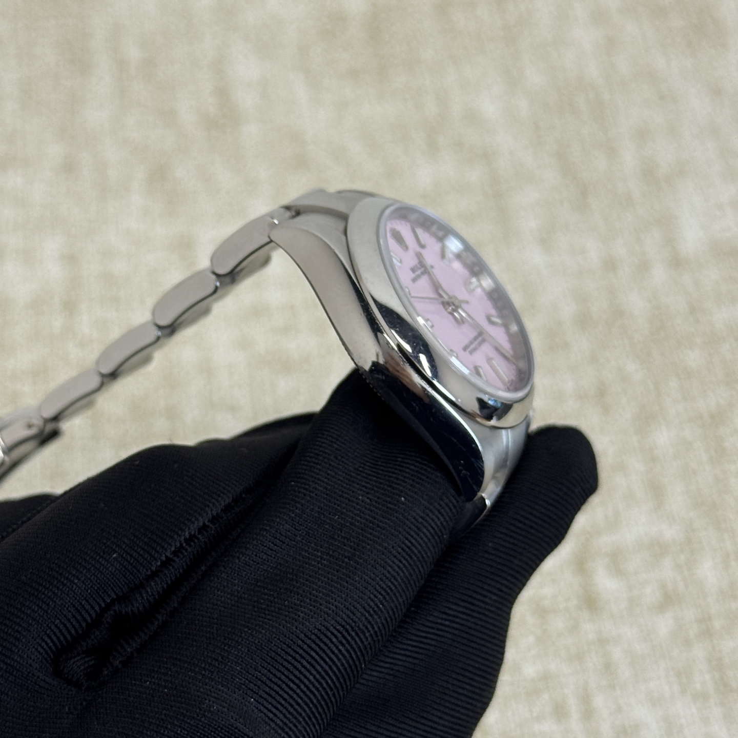 Oyster Perpetual Steel Pink Dial 31mm Product Image 2
