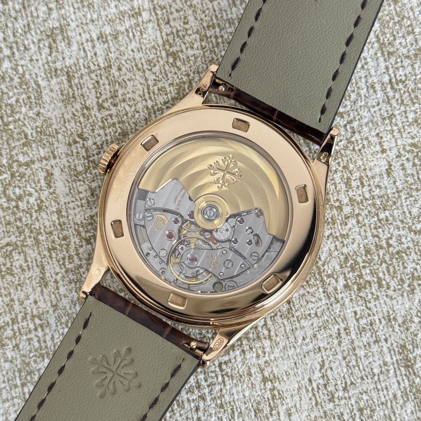 Calatrava Rose Gold Silver Dial 38mm Product Image 6