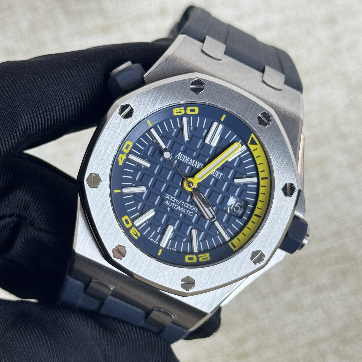 Royal Oak Offshore Diver Steel Blue Dial 42mm Product Image 5