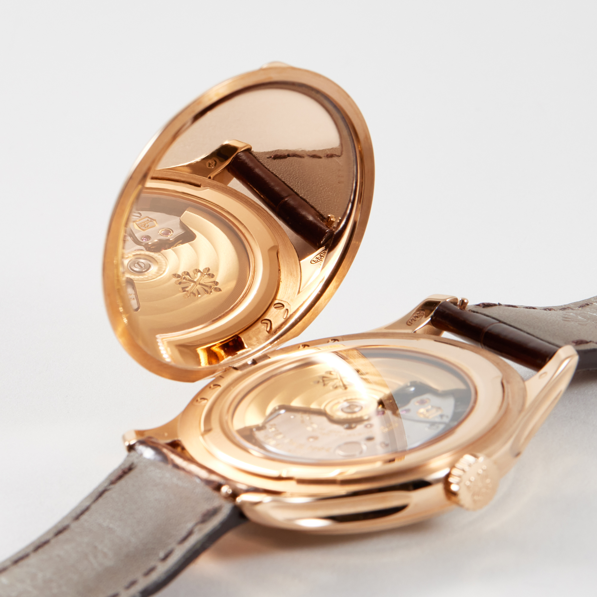 Calatrava Rose Gold Ivory Dial 39mm Product Image 9