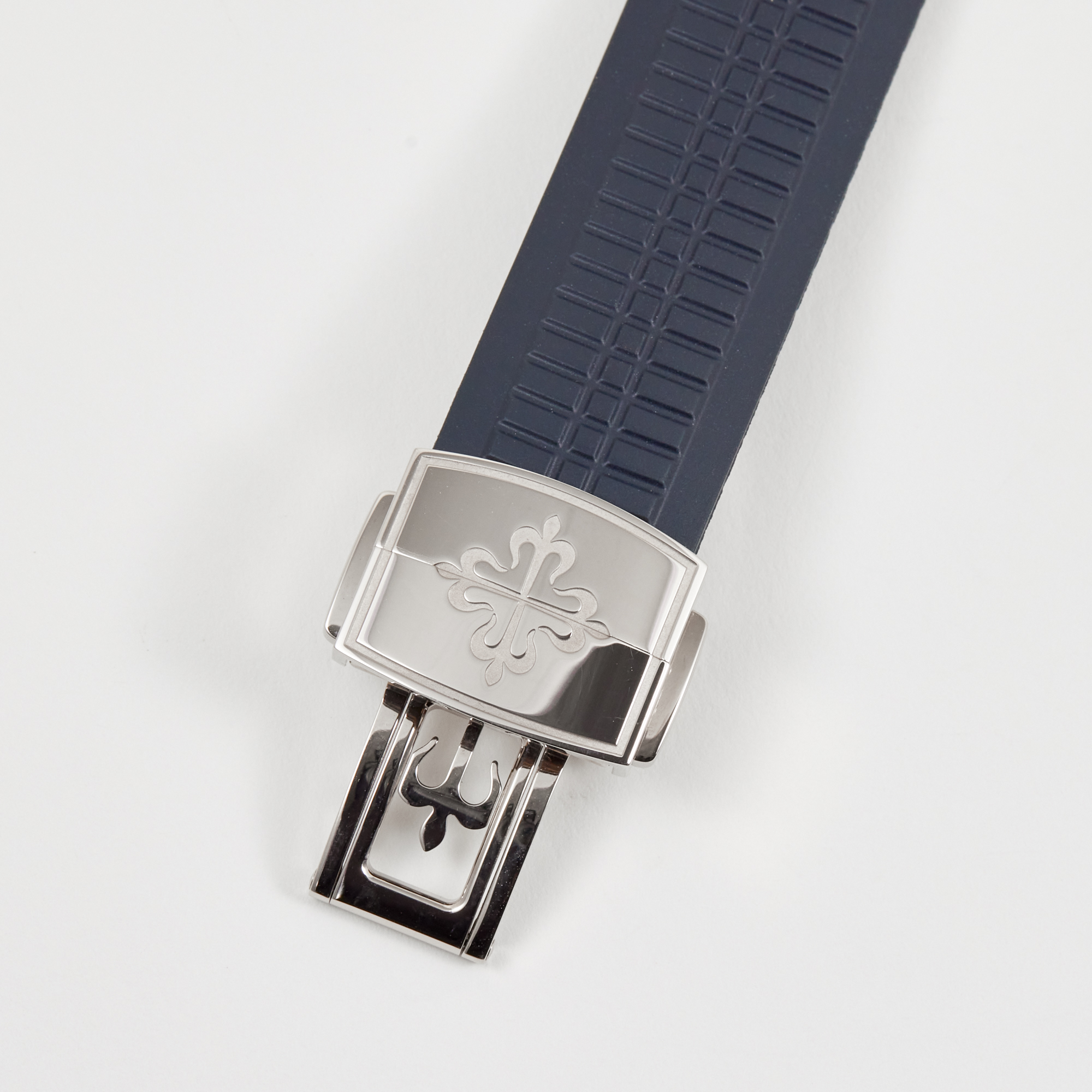 Aquanaut Chronograph White Gold Blue Dial 42mm Product Image 9